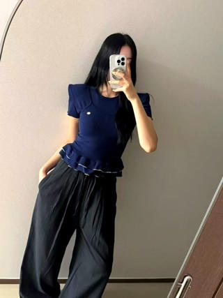 藏青色