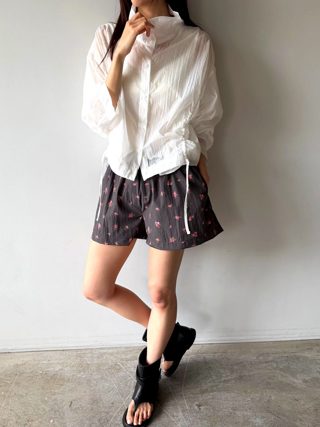 白色
