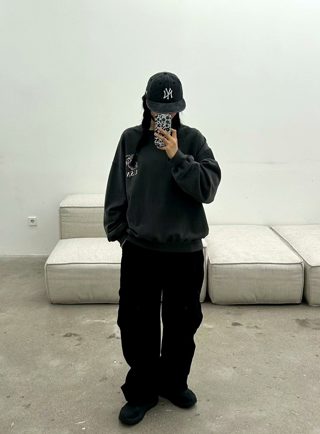 灰色