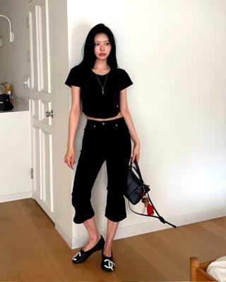 藏青色