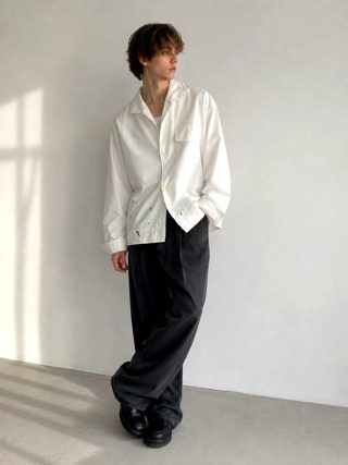 白色