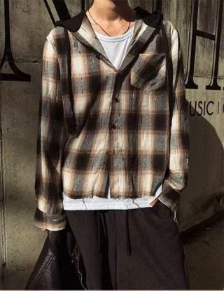 黑色