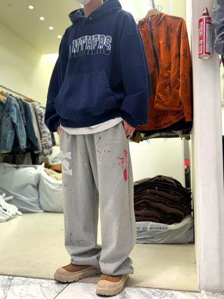 藏青色