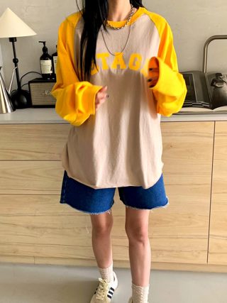 黄色