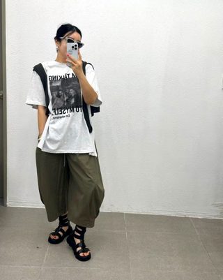 白色