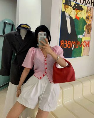 白色