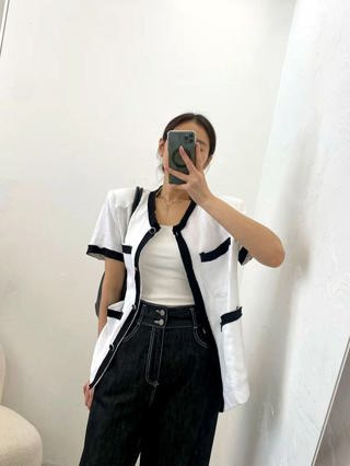 白色