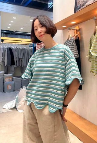 黄色