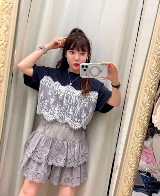 白色