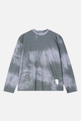 灰色
