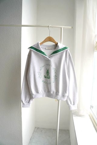 灰色