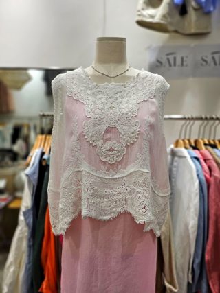 白色