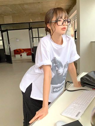 白色