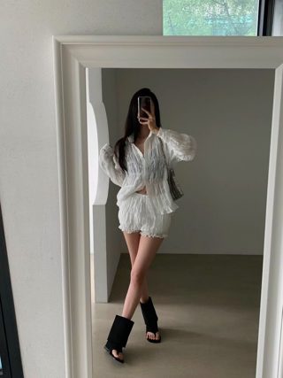 白色