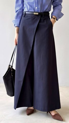 藏青色