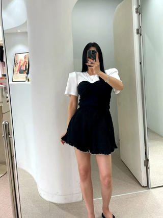黑色