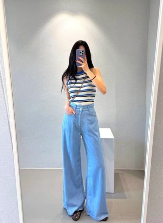 浅蓝色