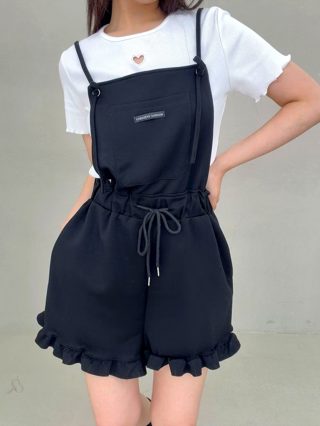 黑色