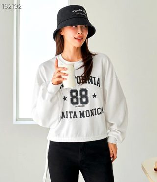 灰色