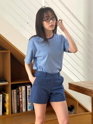 天蓝色