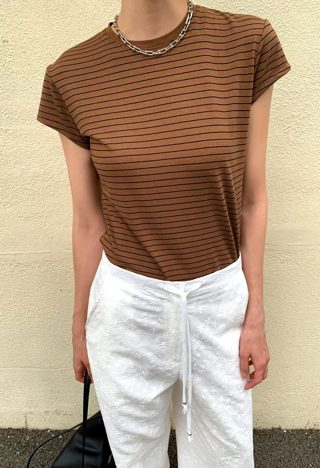 白色