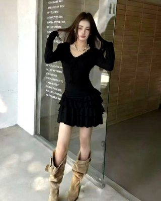 黑色