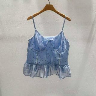 浅蓝色