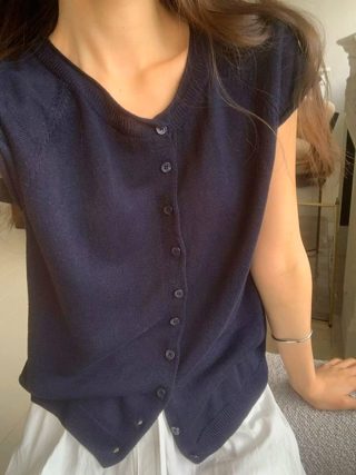 藏青色