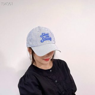 灰色