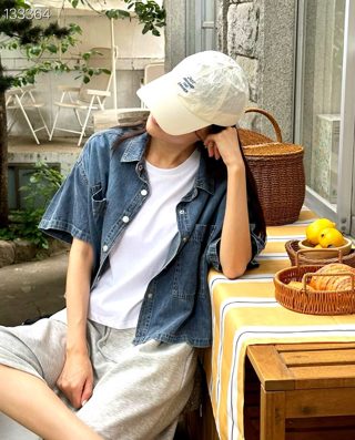 白色