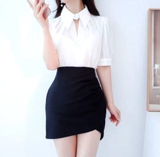 白色