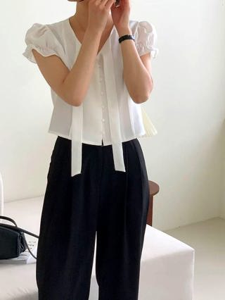 白色