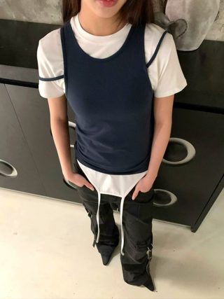 藏青色