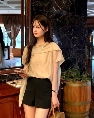 米色
