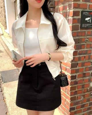 白色