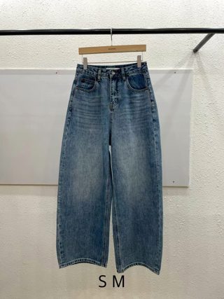 浅蓝色
