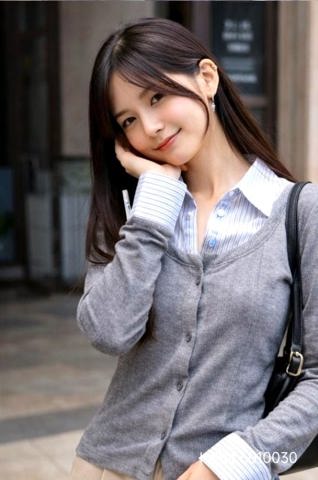 灰色