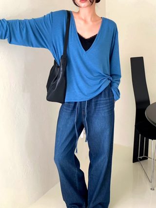 灰色