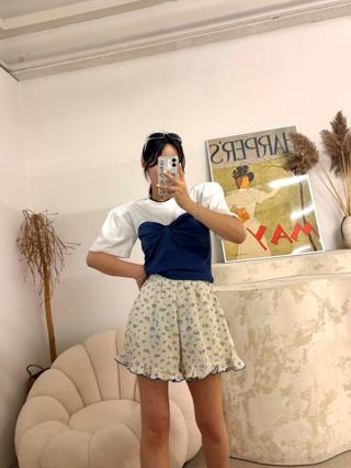 藏青色