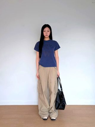 藏青色