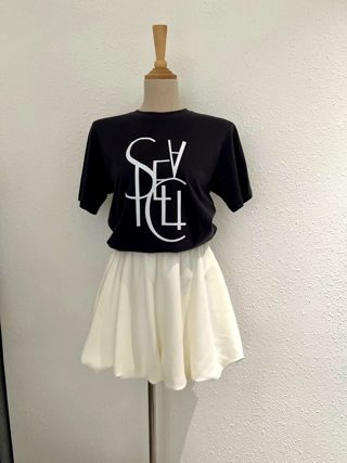 酒红色