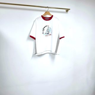 藏青色