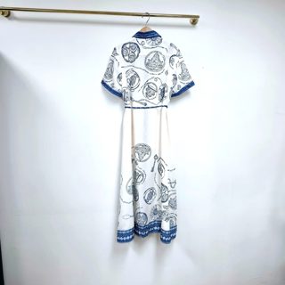 白色