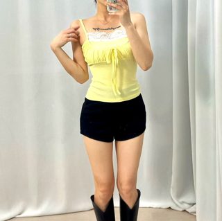 黄色