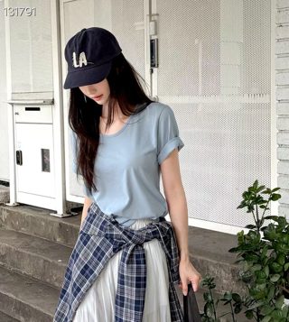 灰色