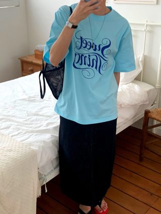 天蓝色