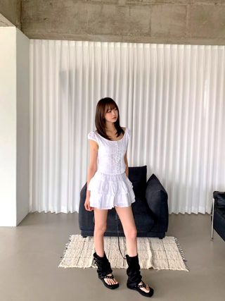 白色