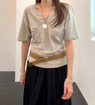 米色