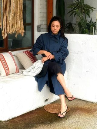 藏青色