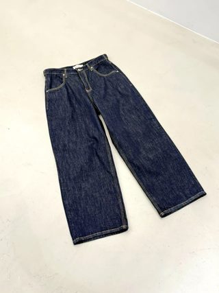 藏青色